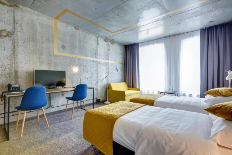 hotel-1.jpeg